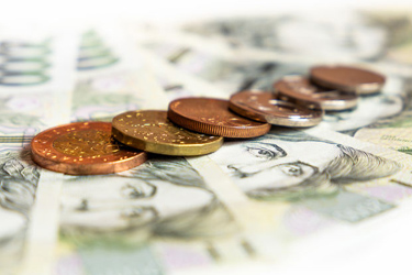 Finanční správa přijala ke zpracování 196 517 žádostí o vyplacení kompenzačního bonusu pro OSVČ Finanční správa přijala 196 517 žádostí ...pro OSVČ (text)