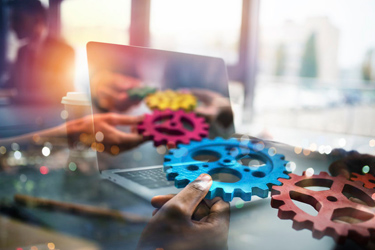 Vláda schválila podporu pro společníky malých s.r.o. Vláda schválila podporu pro společníky malých s.r.o. (text)