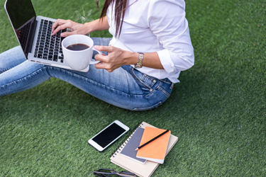 Dohodový kompenzační bonus (text)