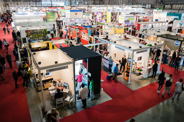 Informace k nároku na kompenzační bonus v oblastech ekonomiky bezprostředně omezených v létě 2020 Informace k nároku na kompenzační bonus v oblastech ekonomiky bezprostředně omezených v létě 2020 (text)