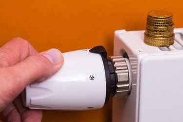 Úsporný tarif: Návrhy k novele energetického zákona jsou v připomínkovém řízení Úsporný tarif- Návrhy k novele energetického zákona jsou v připomínkovém řízení (text)