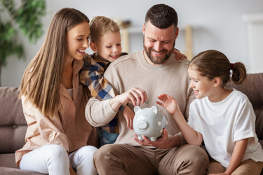 Sněmovna schválila zvýšení přídavku na dítě o 200 korun a změny v příspěvku na bydlení Sněmovna schválila zvýšení přídavku na dítě ... (text)