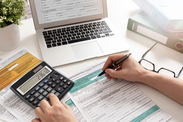 Daňové přiznání dosud podalo více než 1,8 milionu poplatníků (text)