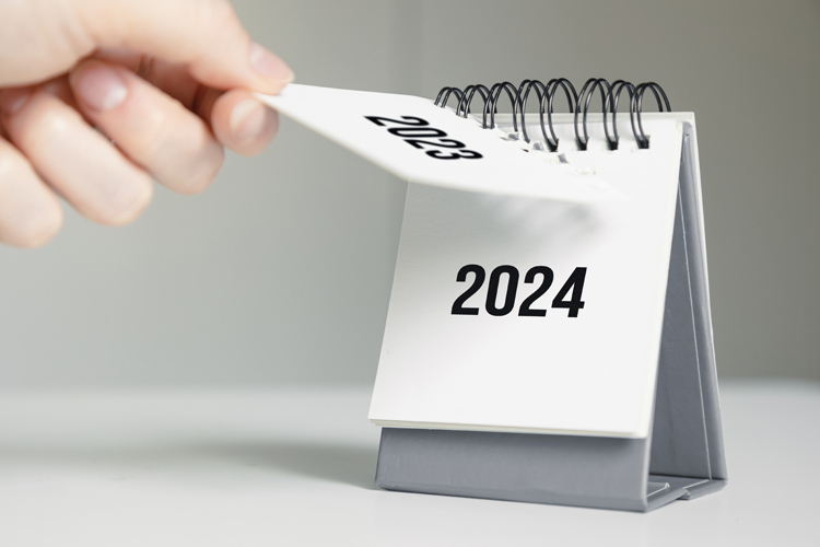 PŘEHLEDNĚ Které změny přinese rok 2024 nejen pro občany aktualizováno 2. 2. 2024